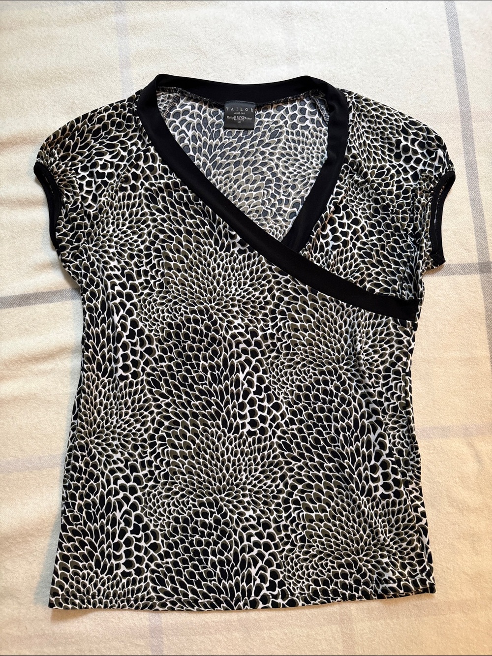 Tailor B. Moss Wrap Top Women’s Size Large